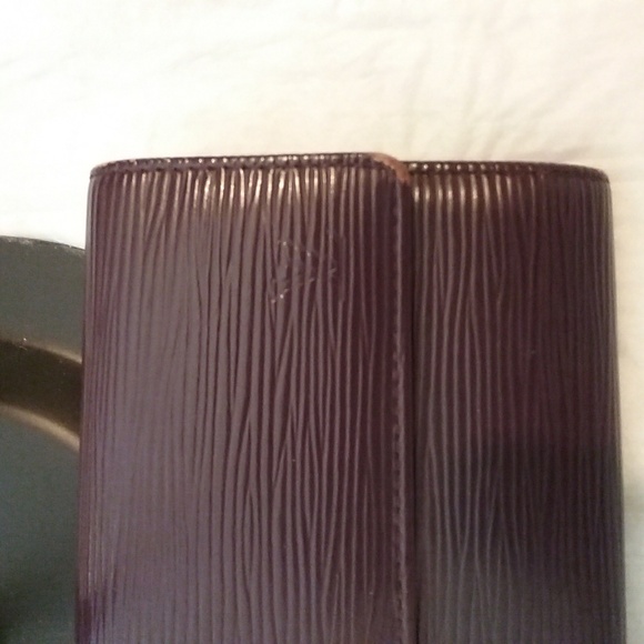 LOUIS VUITTON Epi Long Wallet, Plum EUC - Picture 2 of 13